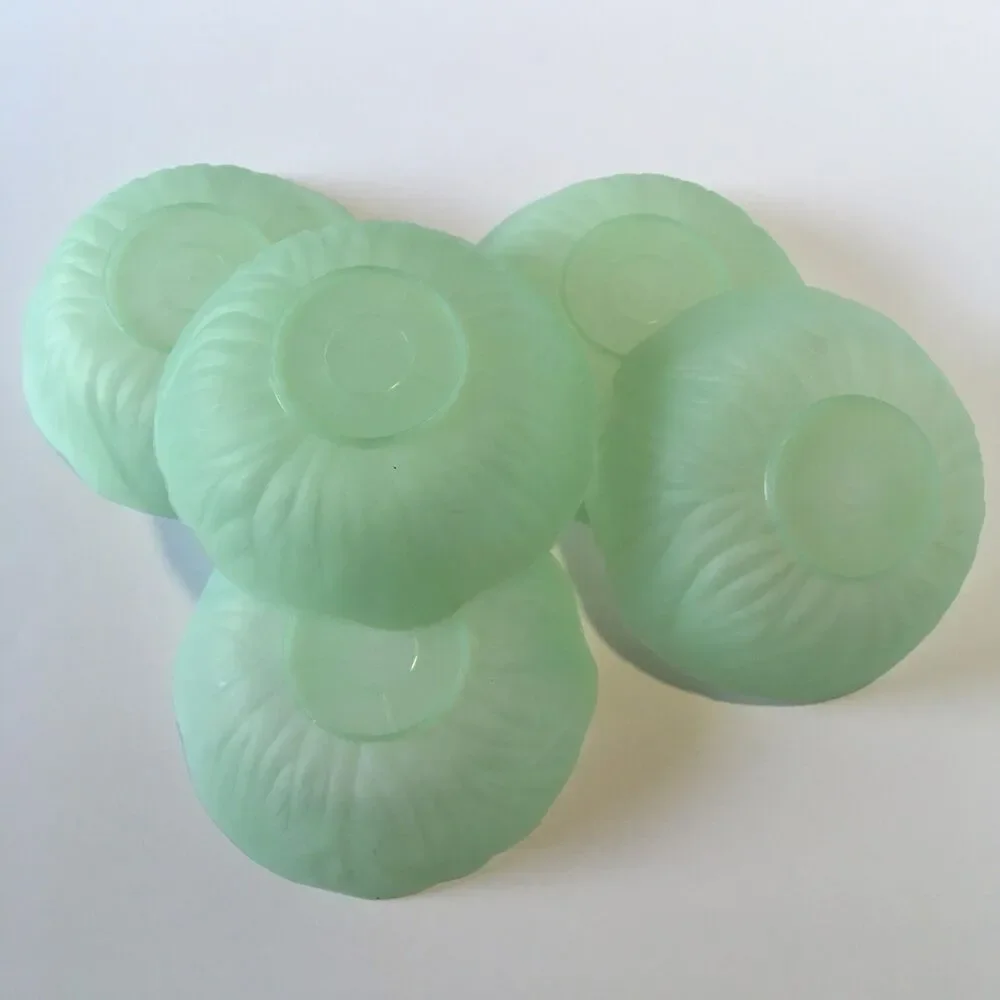 Vintage Plastic Cabbage Bowls Set of 5 Light Green Nut Fruit Side Bowls